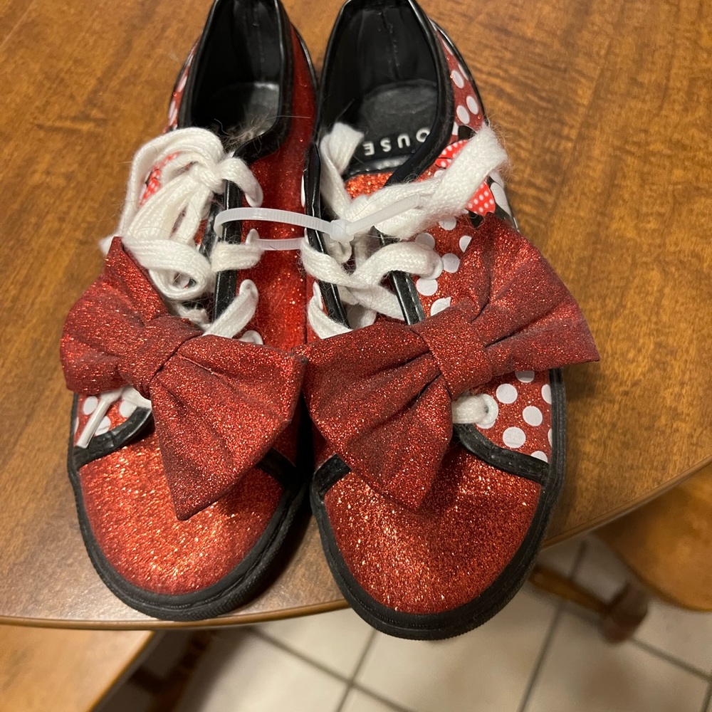 Minnie Mouse girls sneakers